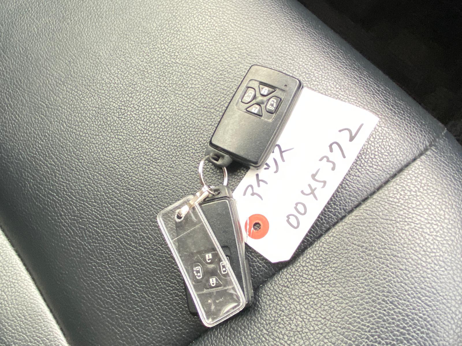 2012 Toyota ISIS